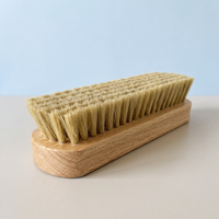 Spazzola per scarpe in legno