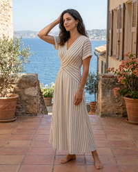 Assunta | Abito Midi con Scollo a V, Manica Corta e Vita Incrociata