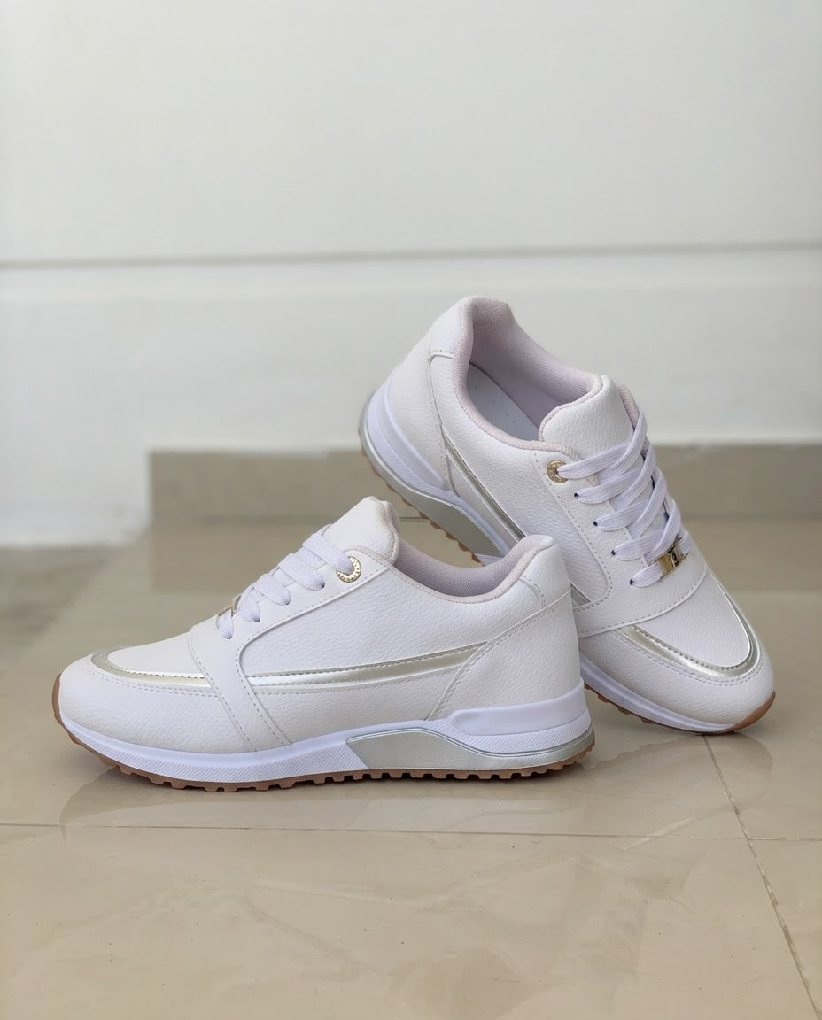 Sneakers Comode con Profilo Metallizzato
