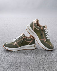 Sneakers Comode con Zip e Dettagli Metallizzati