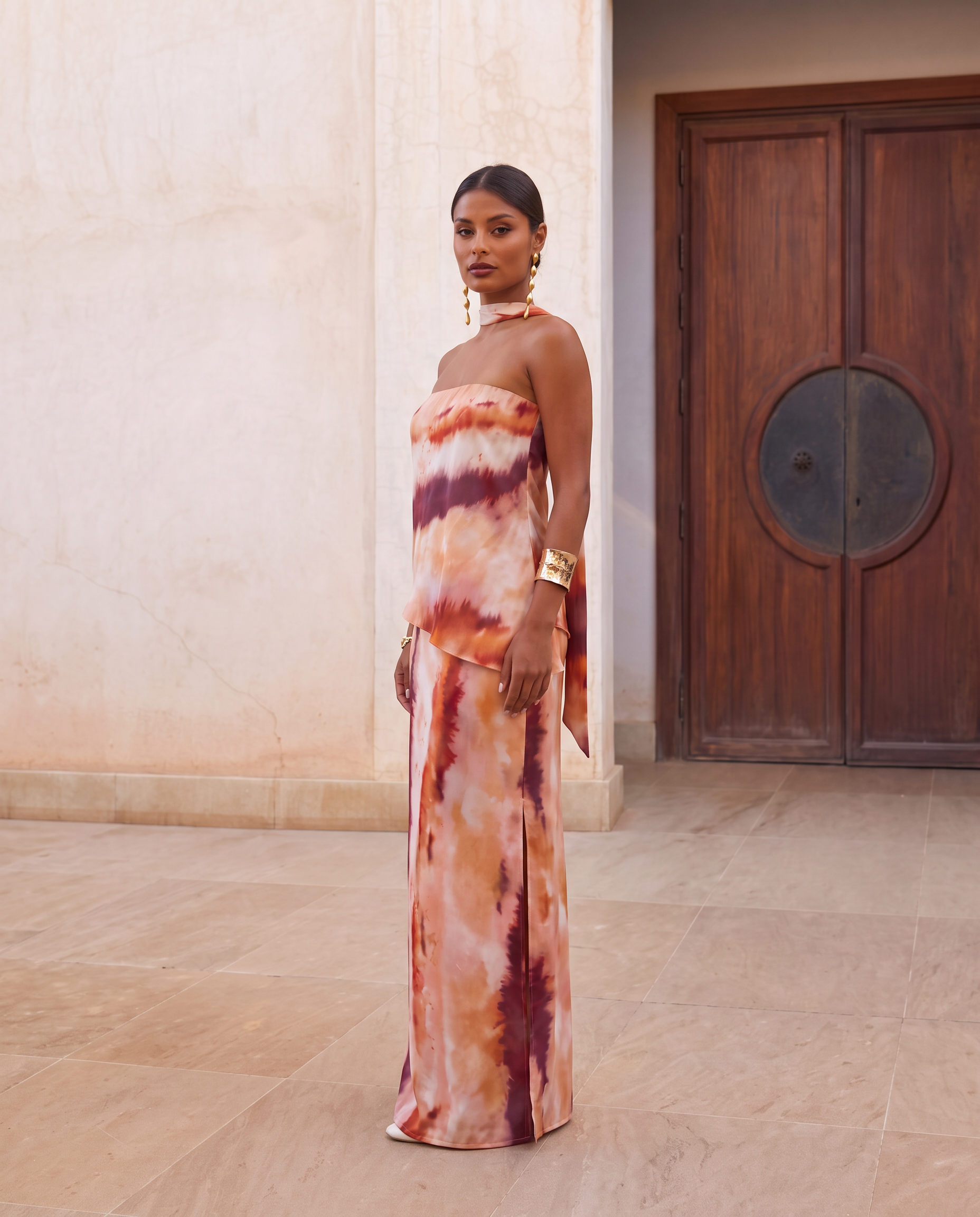 Alba | Coordinato Due Pezzi Tie-Dye con Top Asimmetrico e Gonna Lunga